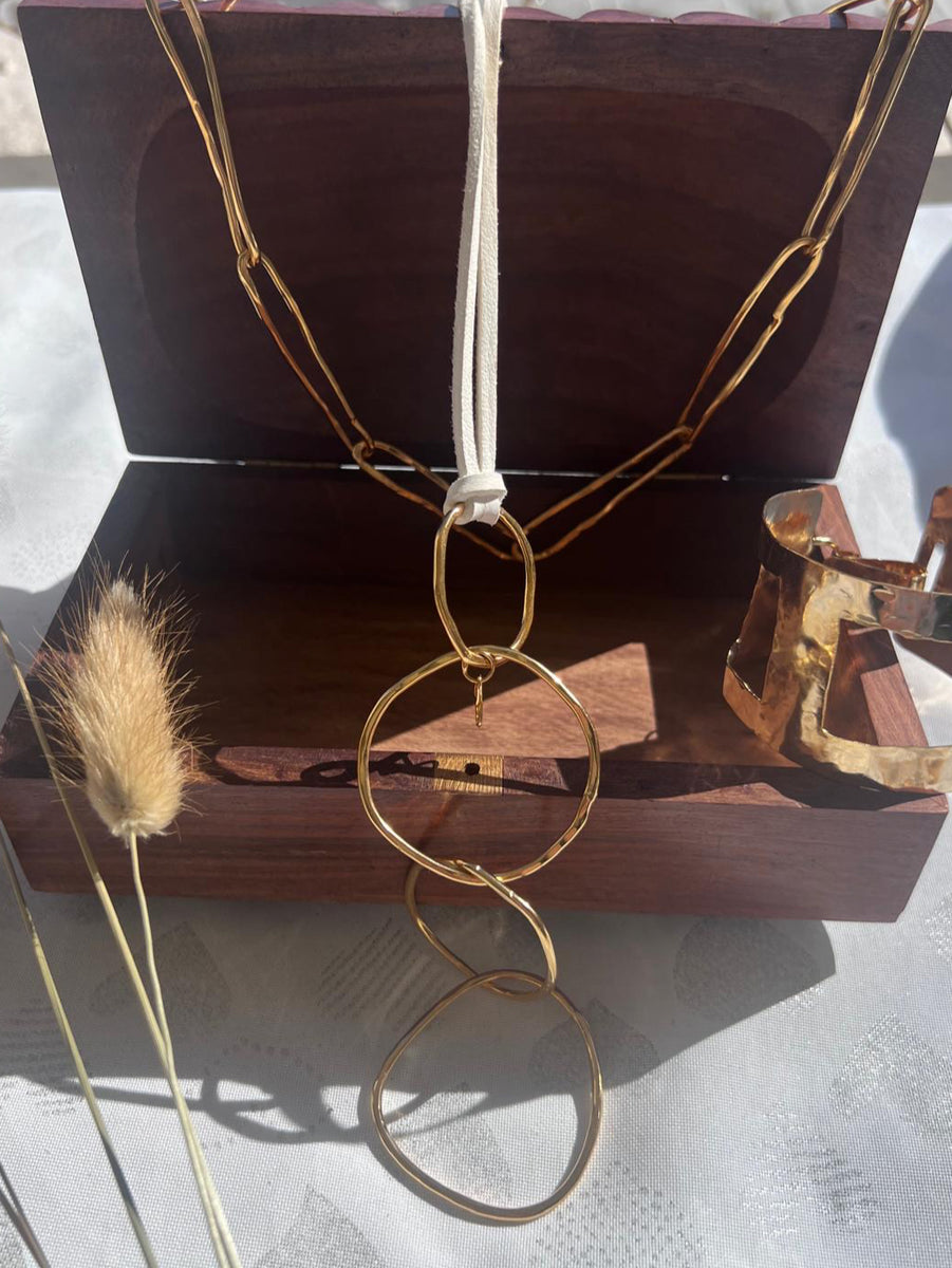 Eccentric Loop Pendant